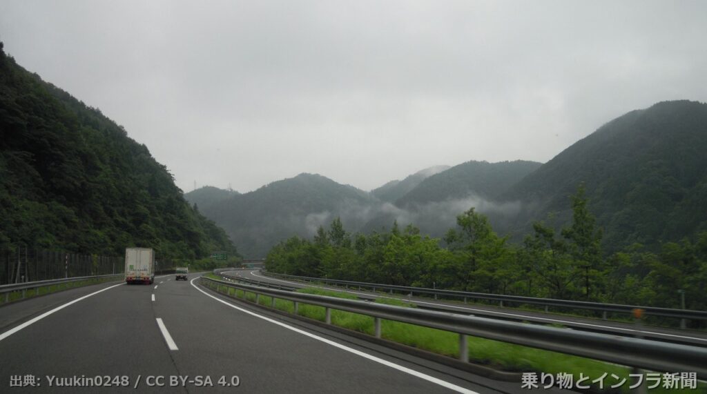 nexco central tokai hokuriku expressway 2026 tunnel rebuild