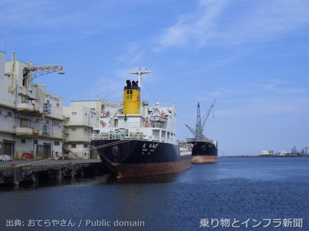 port of yokkaichi 2026 new terminal 港湾写真