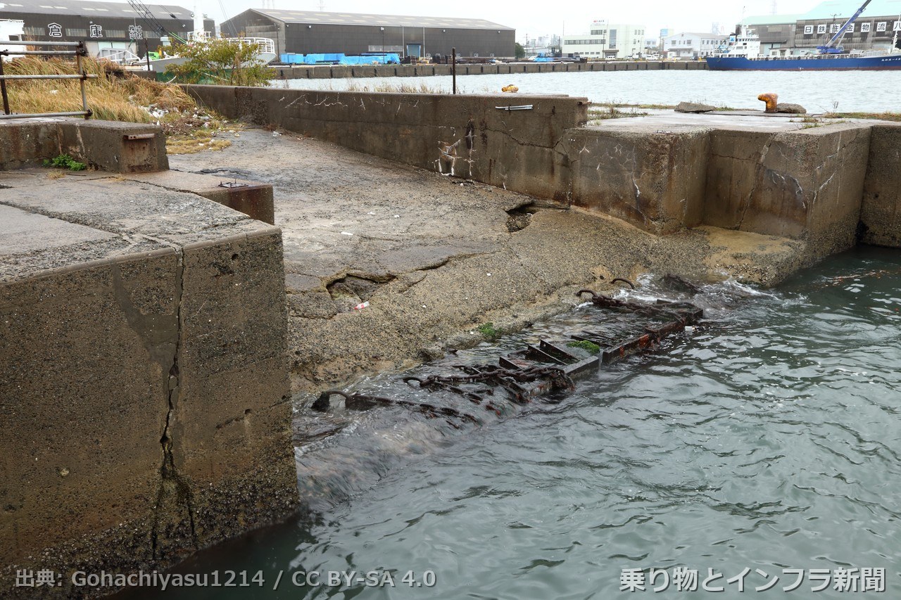 port of kitakyushu 2026 infra upgrade 港湾写真